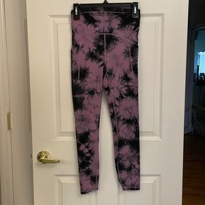 Lululemon • Power Thru High-Rise 25in